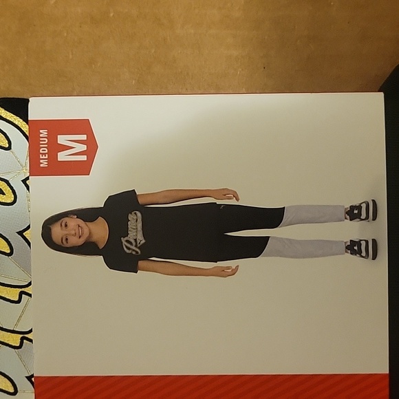 NWT: PUMA Girls 2 Piece Active Set - Picture 2 of 7